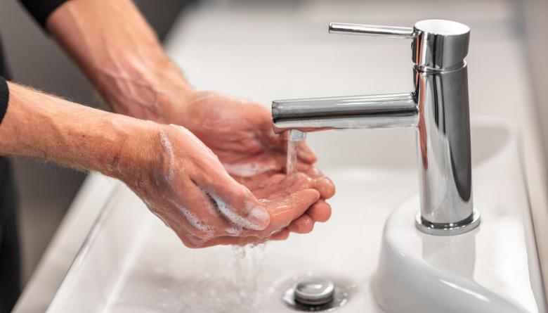 Терпеть вредно? А тужиться? Неловкие вопросы про поход в туалет